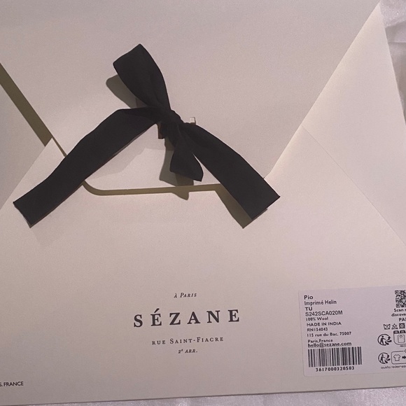 Sezane Pio 'Heline Print' Scarf NWT - Picture 4 of 8